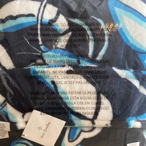 VB Travel Blanket in Fleece Shore Enough NWT - Picture 2 of 6